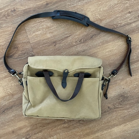 Filson Bags Filson Computer Bagbriefcase Poshmark
